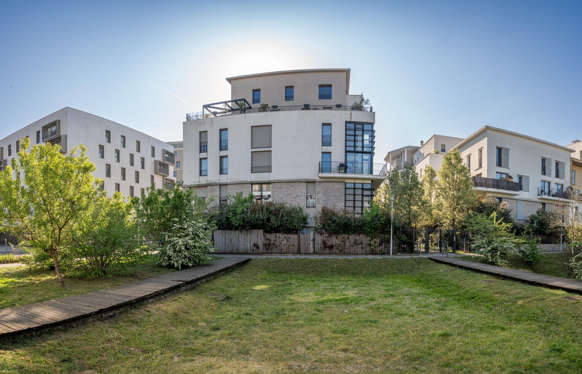 Rue Germain Tillion - quartier Chemin de L'Ile - Nanterre