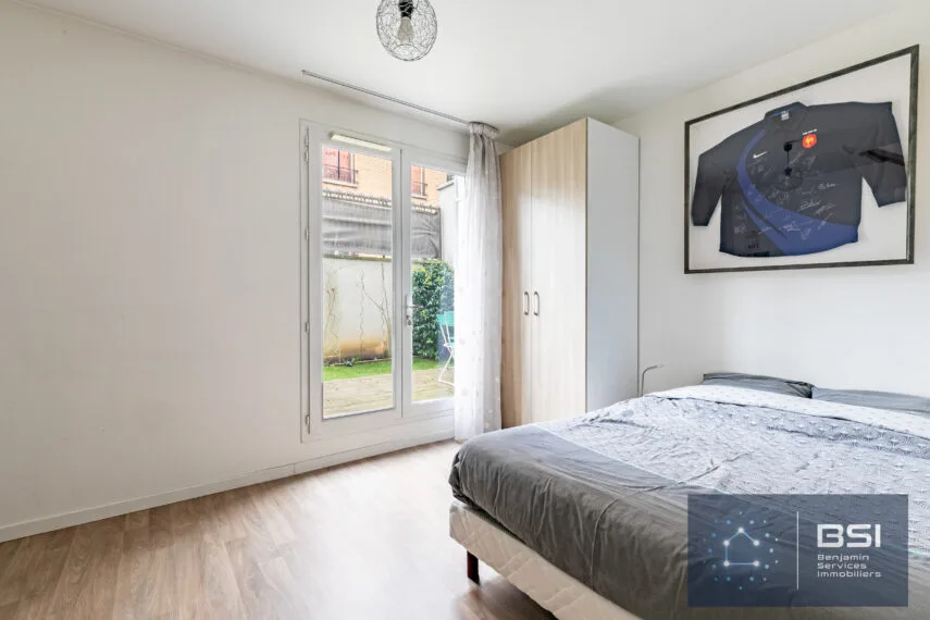 07 appartement 335 000 € Mont Valérien chambre 1
