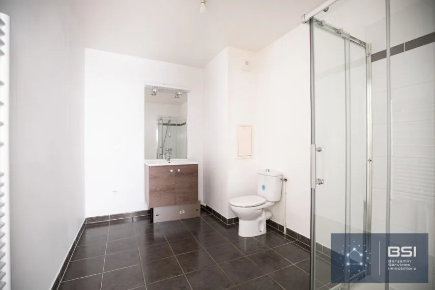 08 appartement 218 000 € Boule Champs Pierreux Salle d&rsquo;eau WC