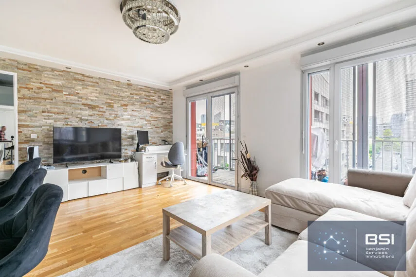 01 appartement 4 pièces 425 000 € quartier Université Nanterre séjour