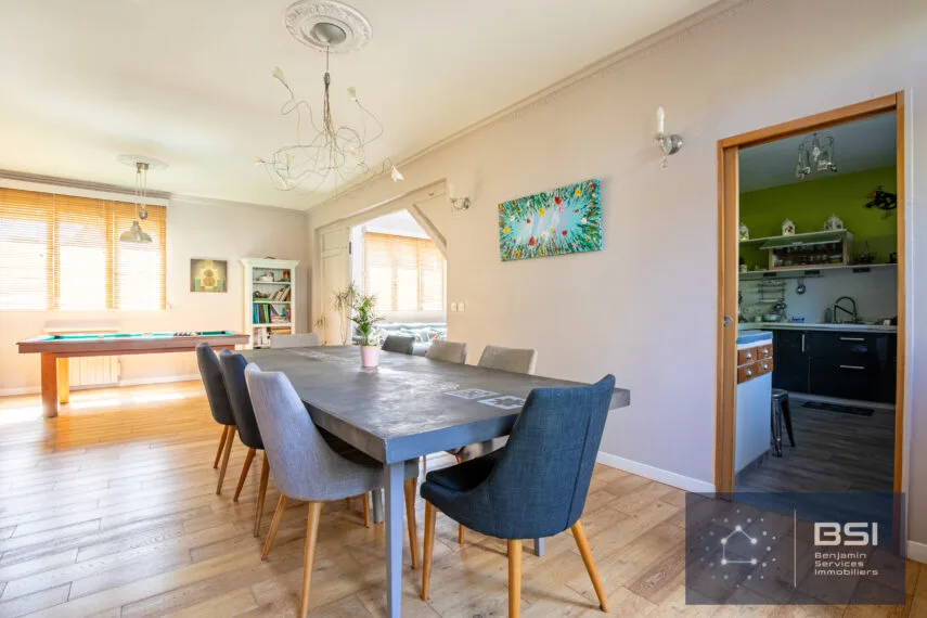 05 maison 7 pièces 875 000 € Mont Valérien séjour