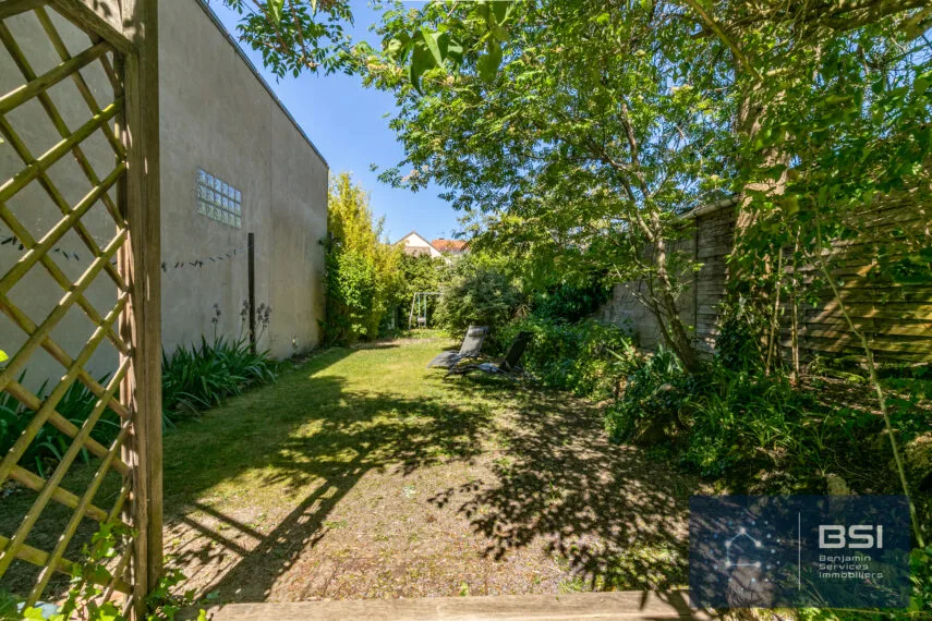 10 maison 7 pièces 875 000 € Mont Valérien jardin