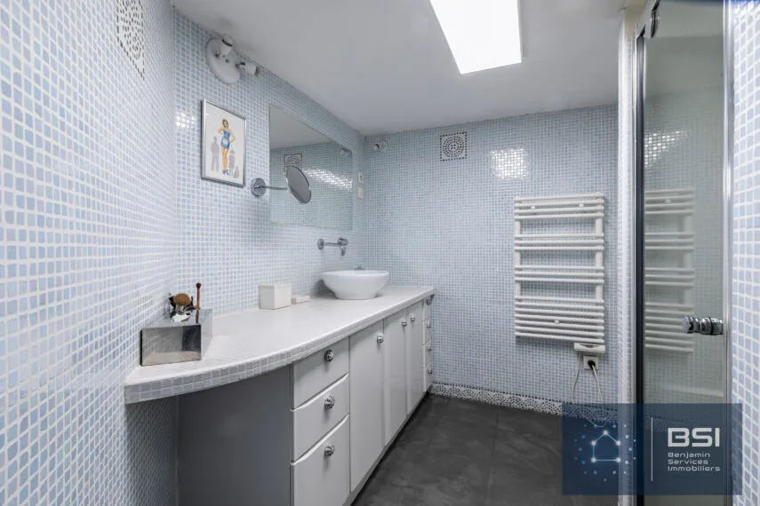 17 maison 7 pièces 875 000 € Mont Valérien salle d&rsquo;eau