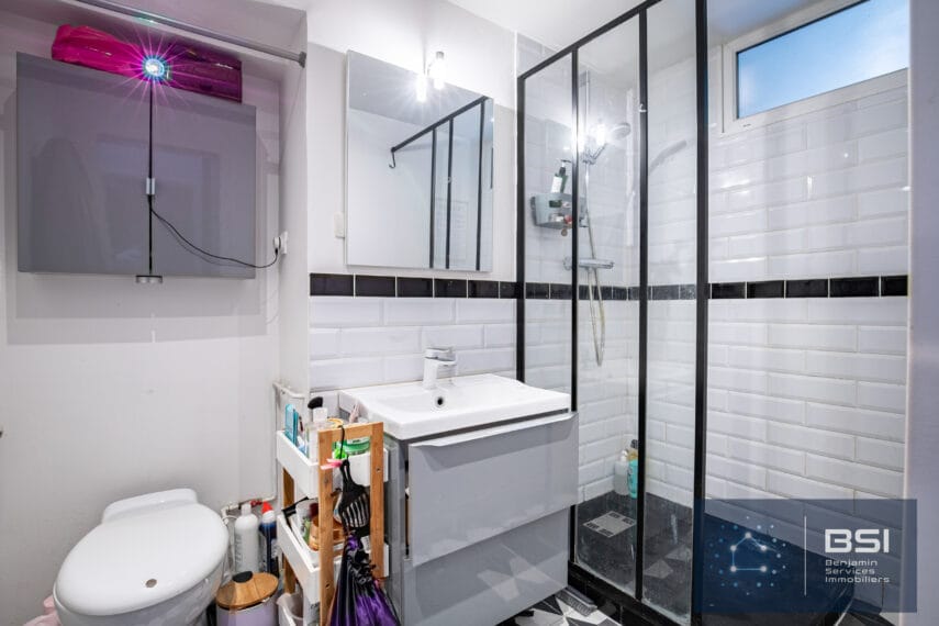 07 appartement 2 pièce 42 m² Quartier Centre Ville 269 500 € Salle d’eau WC