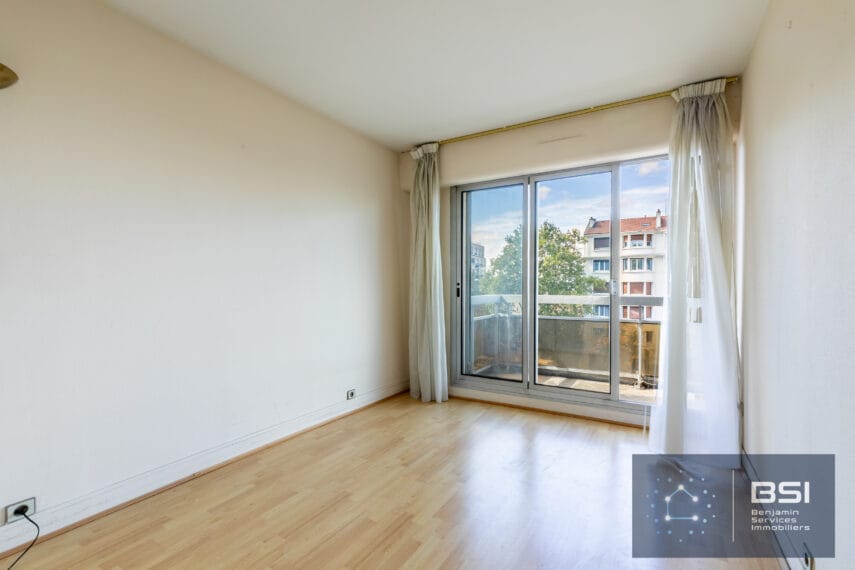 10 appartement 3pièces 300 000 € Plateau Mont Valérien Chambre 2